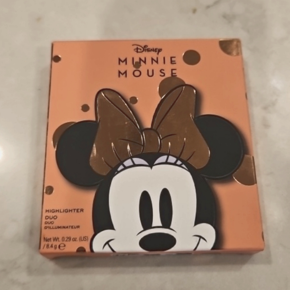 Revolution Beauty Disney Minnie Mouse  Makeup, Highlighter Duo  New